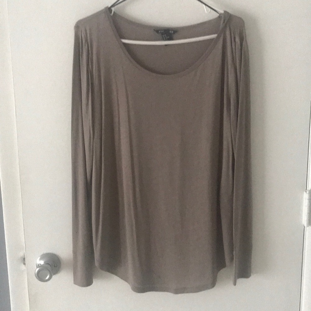 Long sleeved top